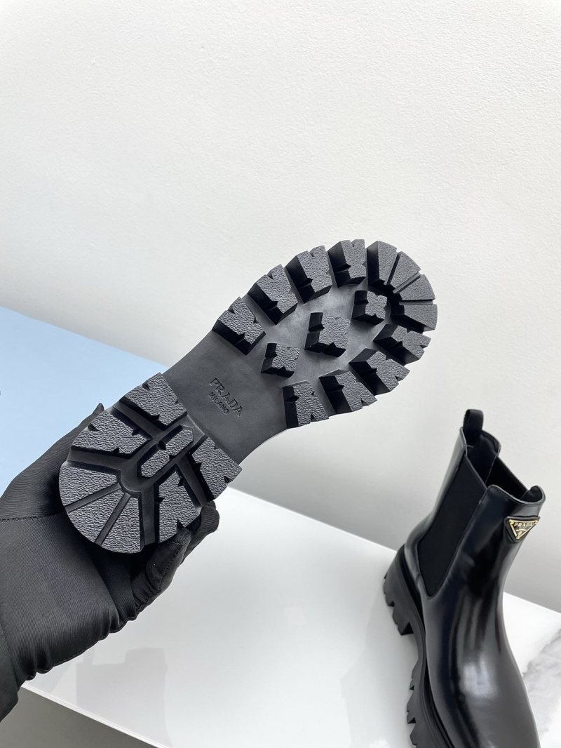 Pra*a boots